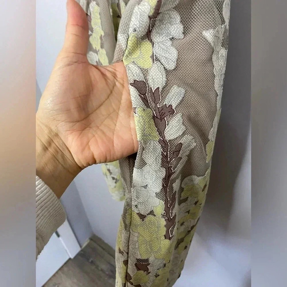 BCBG MaxAzria - 'Cailyn' Dress - Floral/Lace patterned Dress - Size 6 - Picture 9 of 11